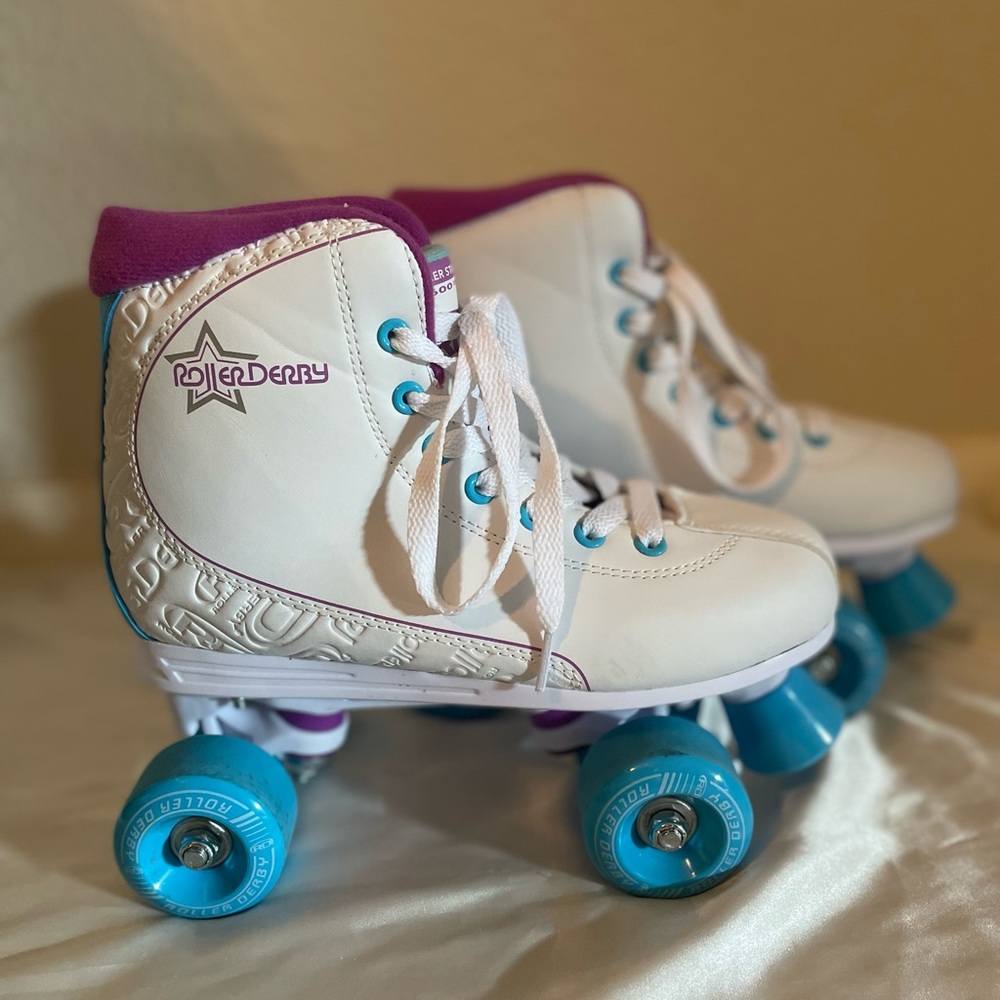 ROLLER STAR 600 SIZE 7 ROLLER SKATES